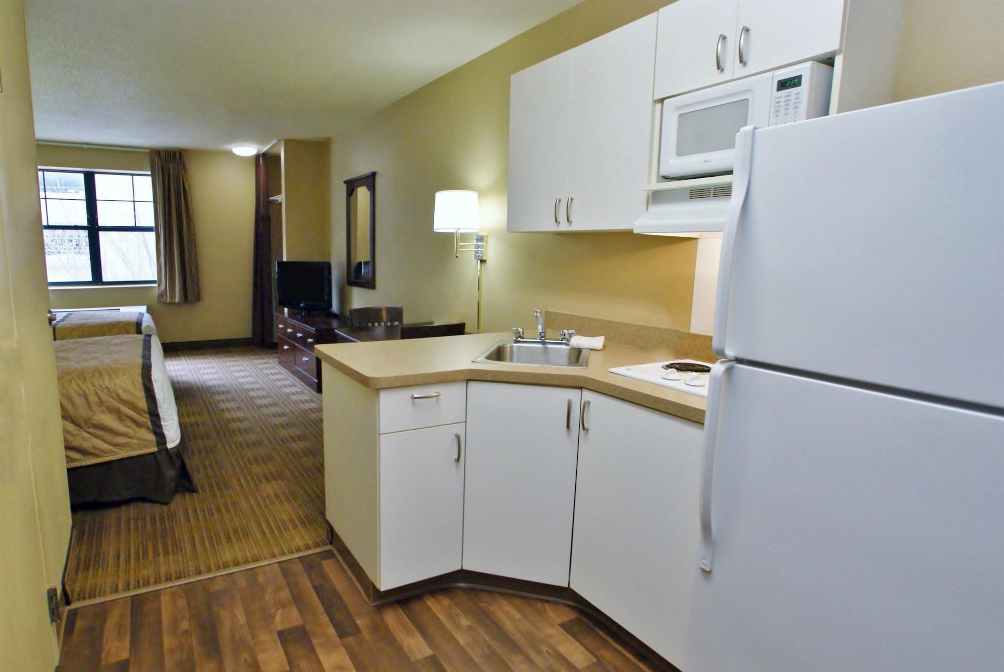 เอ็กซ์เทนด์ สเตย์ อเมริกา พอร์ตแลนด์ เกรแชม Hotel ภายนอก รูปภาพ