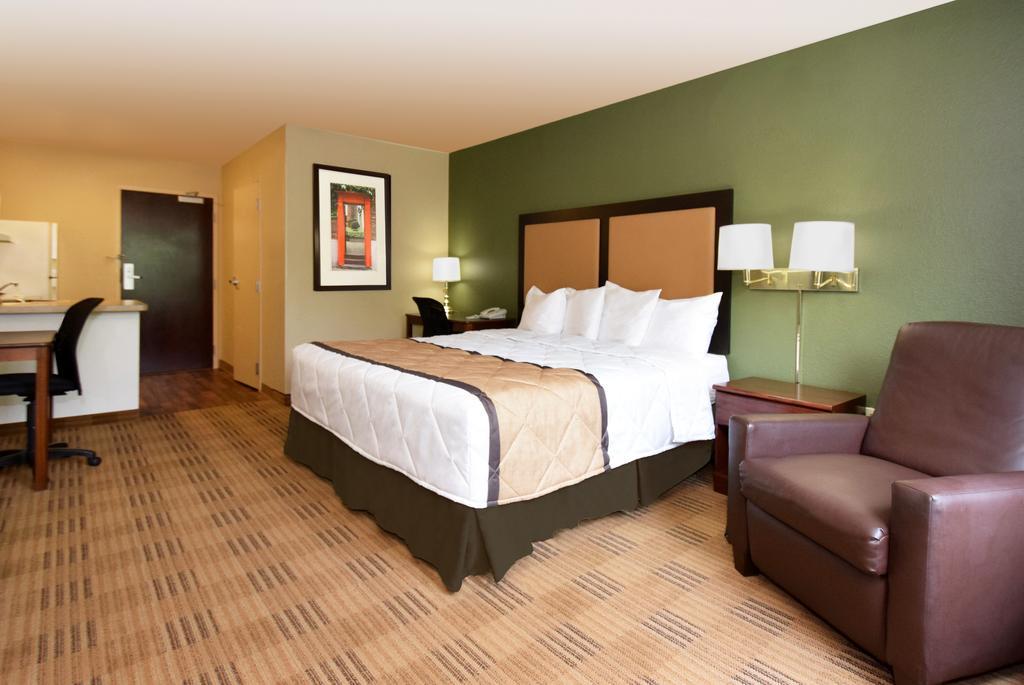 เอ็กซ์เทนด์ สเตย์ อเมริกา พอร์ตแลนด์ เกรแชม Hotel ภายนอก รูปภาพ